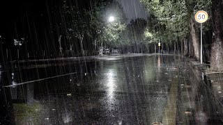 Thunder and heavy rain on the road at dawn when no one is there - white noise to improve insomnia.