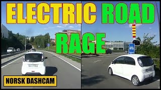 Electric Car Driver Getting Mad When Honked At - Ryen, Oslo Norway