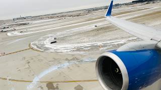 WINTRY BUZZSAW | United Airlines Boeing 757-300 Takeoff from Chicago O’Hare (ORD)