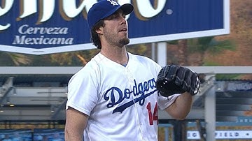 NYM@LAD: Haren fans six over seven strong innings