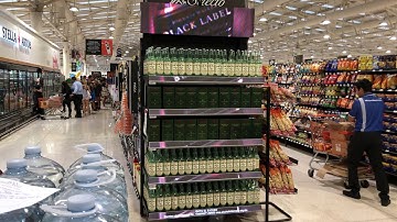 AWM Smart Shelf with Proximity and Facial Analysis