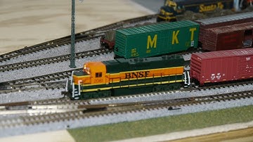 N Scale Bachmann GP38-2 DCC & Sound