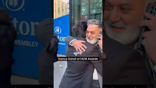 Hamza Sohail Live Stage Performance With Ahads Father At Hum Awards