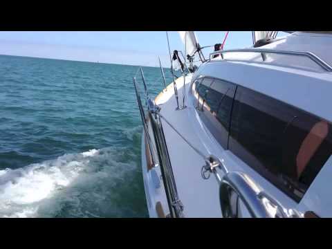 Jeanneau 41 Deck Salon DS Under Sail on Board By: Ian Van Tuyl at IVTyachtsales.com