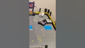 Monstrosity decapitates Warhead #hexbugbattlebots #hexbug #hexbugvideos #rc