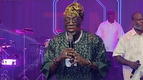 ADEWALE AYUBA ELECTRIFYING PERFORMANCE AT DELE OMOWOLI MUSIC RAVE 