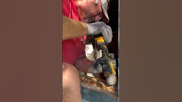 Windows cut back🪚🧰🪟🏡 #replacing #idaho #install #cuting #tools #windowsanddoors #homeimprovement