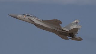 F-15QA tailslide & extreme high alpha demo - Dubai Airshow 2023