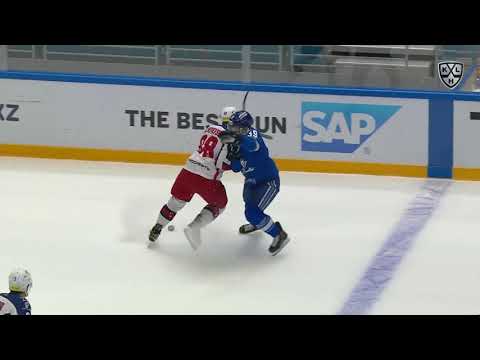 Blazhievsky lays solid hit on Frattin