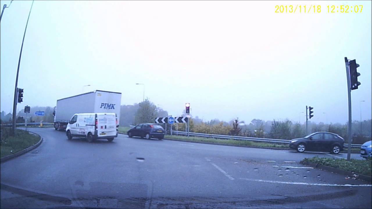 BT broadband van jumps red light M2 Bluebell Hill Junction - YouTube
