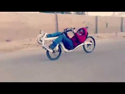 جارية سباقية سريعة من برفورمر يقودها طفل! - YouTube