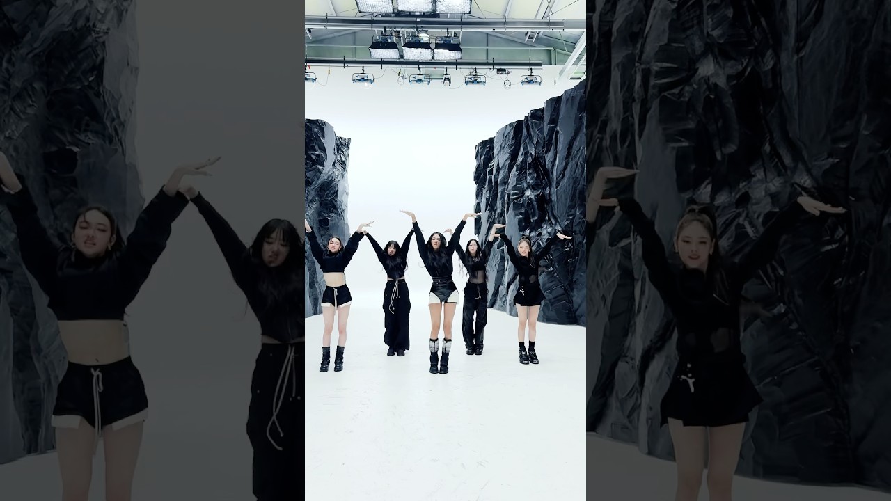 핸즈업 🙋‍♀️ #MEOVV #미야오 #HANDSUPchallenge #HANDSUP #MEOVV_HANDSUP #Shorts