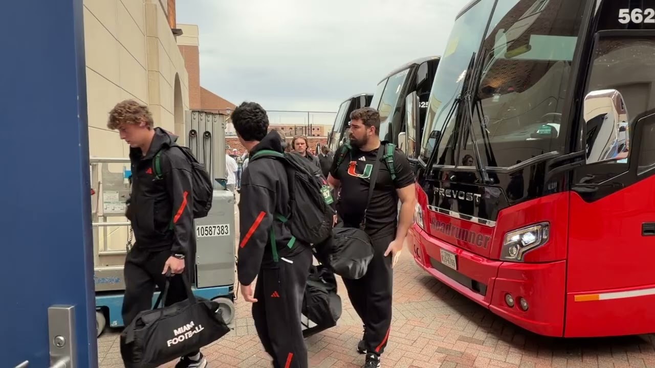 Miami arrives at SMU