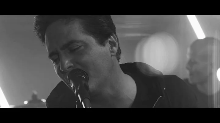 Good Liar (Performance Video)
