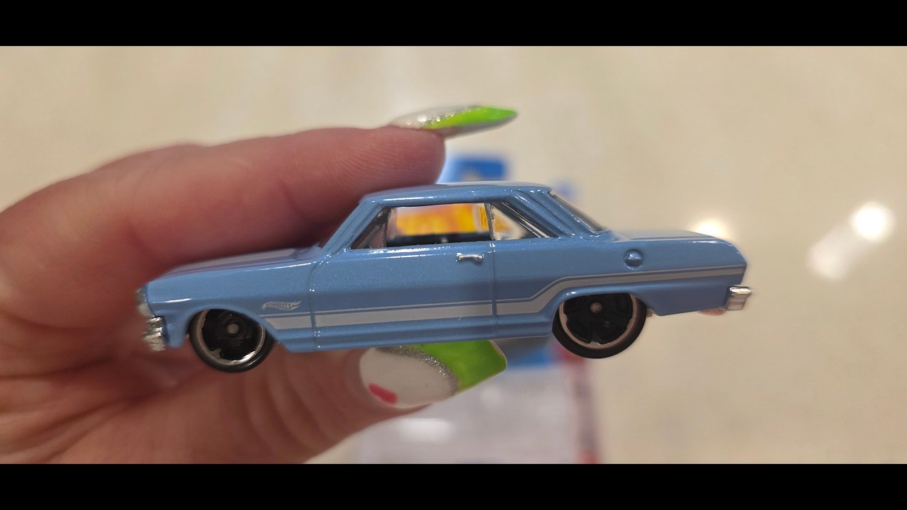 Hot Wheels 1963 Chevy II Vintage Sports Car Un-Carding Unboxing