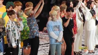 BTS KCON 2016 Ending (Yoongi Focus) Resimi