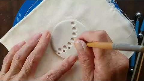 Texturing porcelain paperclay ~ Mairi Stone