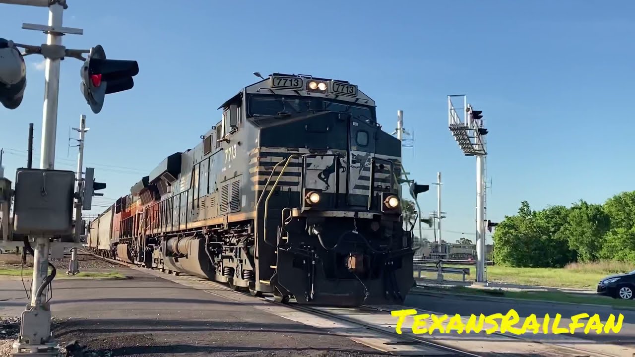 Railfanning T&NO junction in Houston TX on 4/25/21