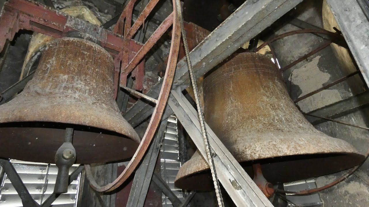 Piekary Śląskie - Dzwony kościoła kalwaryjskiego pw. Zmartwychwstania Pańskiego