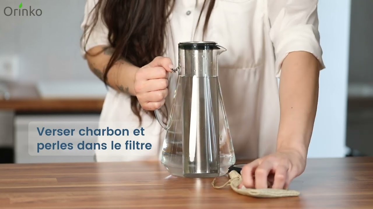 Carafe Filtrante avec Charbon Actif Binchotan et Perles de