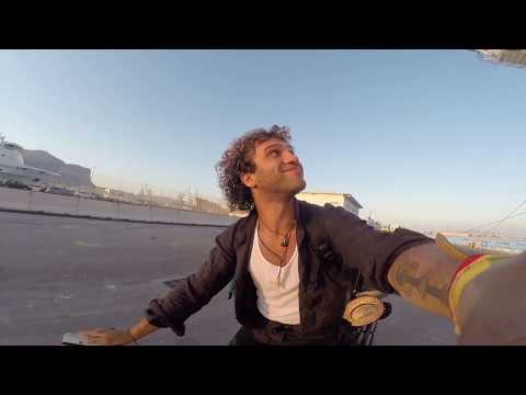 FRANCESCO MORRONE - CANTAUTORE SU DUE RUOTE (SICILIA)