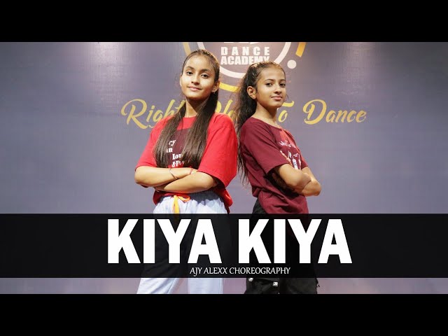 kiya kiya dance cover - Welcome | किया किया क्या किया क्या किया रे सनम | Ajy Alexx Choreography class=