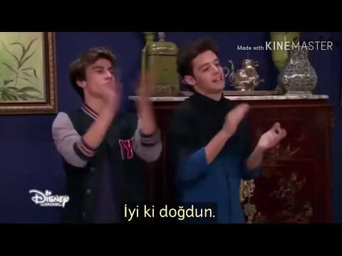 Soy Luna | 1.Sezon 74.Bölüm | Sharon, Luna'nın elini tutuyor - Türkçe Altyazılı