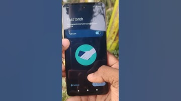 How to turn off flash torch light in Moto G04 Smartphone #5minutestech #motog04