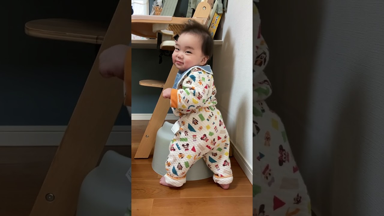 Happy Baby Tying to Stand Up - YouTube