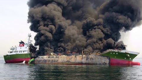 Top 10 Ships Crash! Large Tanker Ships at Monster Waves In Storm