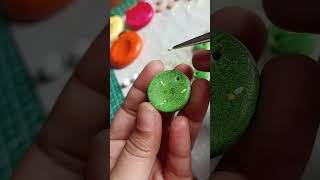 I made clay earrings 🌿🌼 Paint them with me 🎨 #shorts #airdryclay #creativeclayideas #handmade