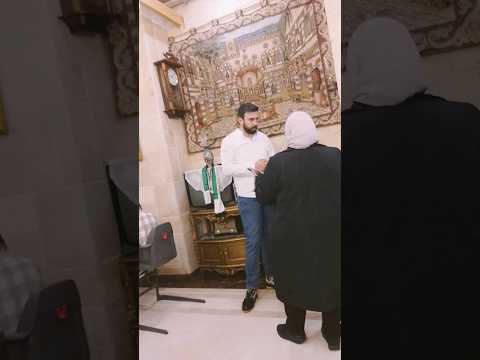 مطعم الشيف عمر بصراحه الأكل طيب والشيف متواضع وقلبو طيب 