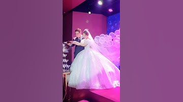 Khoảnh khắc voan cô dâu bay nhẹ giữa lễ cưới, đẹp muốn xỉu luôn! #wedding #damcuoi #voanbongbay
