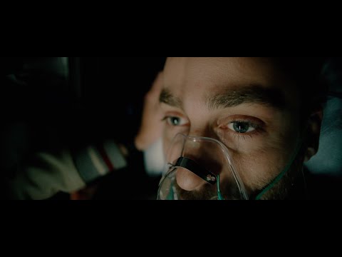 American Football - Uncomfortably Numb (ft. Hayley Williams) [OFFICIAL MUSIC VIDEO]