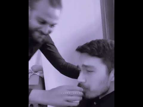 ما قدرت ما انزلهم كلهم مصرين يخلونا نشتقلهم من هلأ أنتوا شو شعوركم أنو ما ضل غير حلقة