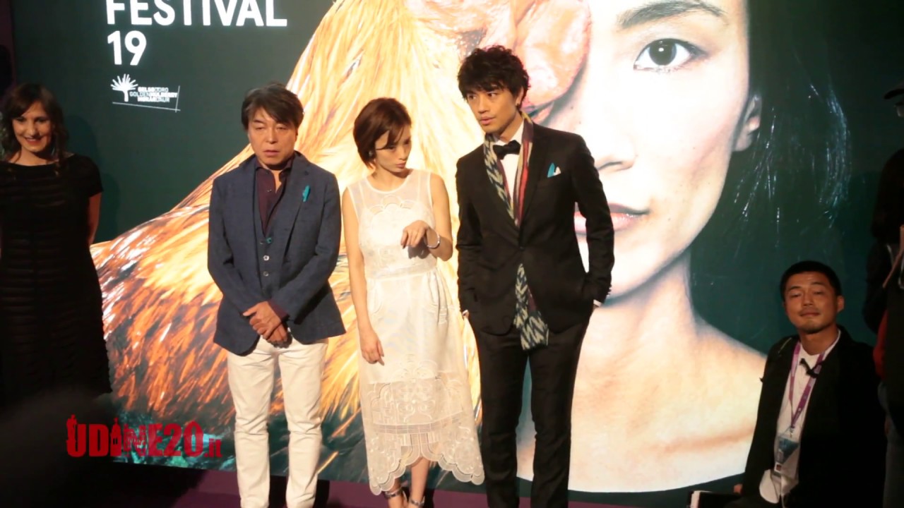 FEFF19  Aya Ueto e Takumi Saito