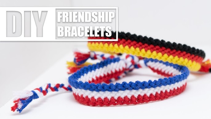 Horizontal Stripe Friendship Bracelets * Moms and Crafters