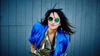 Video thumbnail of "KT TUNSTALL FEAT.  JAMES BAY - TWO WAY"