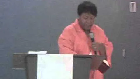 Minister Stacey Archer Ministering "Honoring Your ...