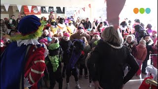 Download Lagu Paniek de S is weg bij de Intocht van de Sint in Oldebroek MP3