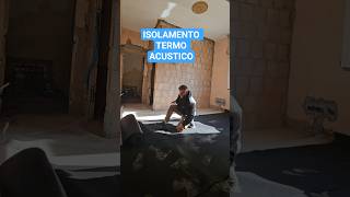 GIORNO 11🏗👷♂️. Oggi posiamo l'isolamento termo-acustico. Aiuta all'efficientamento energetico.