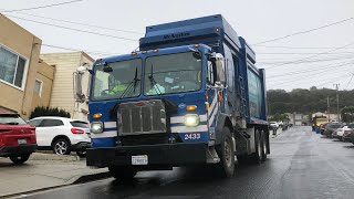 Republic Services | 2023 Peterbilt 520 McNeilus ZR on Garbage