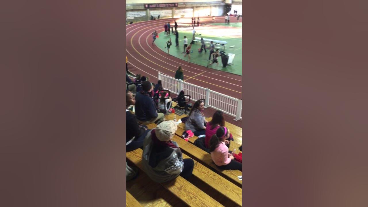 Fitchburg State Men's 4x400m GBTC Invite - YouTube