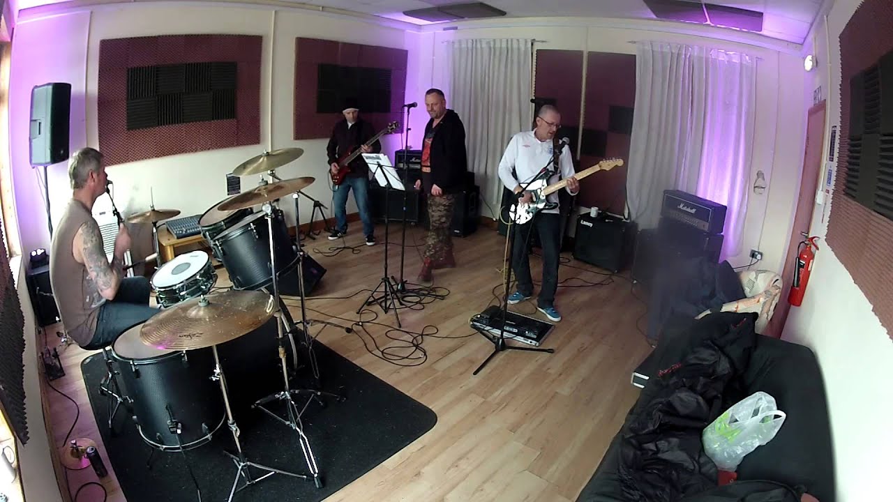 Suspect Device, Stiff Little Fingers cover - Trauma