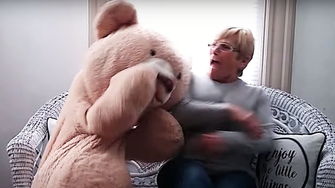 ⁣OOPS! This BEAR-SCARE Was Too Brutal! 🤣 Funny Scare Pranks Compilation | AFV 2023