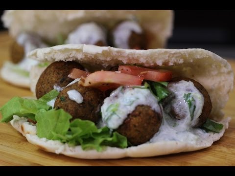 Wideo: Jak Zrobić Falafel Na Pyszne Wegańskie Danie Smażone W Głębokim Tłuszczu