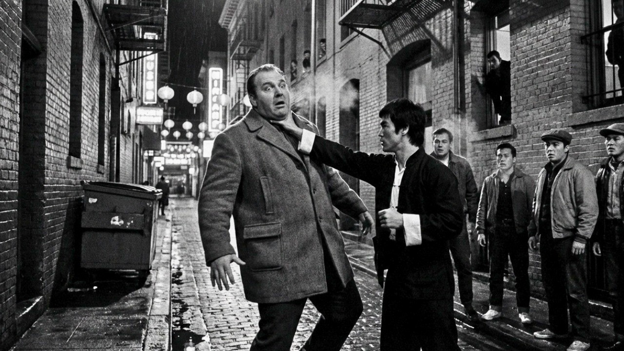 He Didn't Know It Was Bruce Lee — The Gang Leader Cornered the Wrong Man in Chinatown 1969