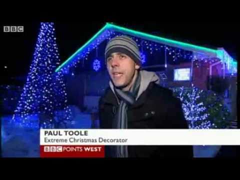 BBC - Christmas lights in Wells attract internatio...