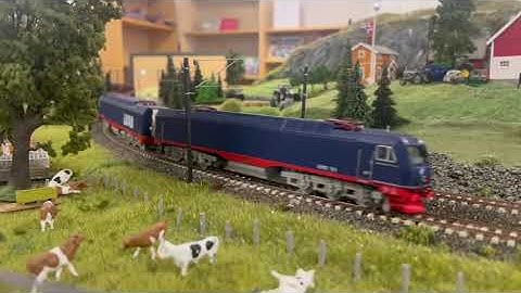 Roco IORE pulls 70 (!) wagons