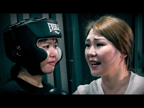 현역 세계챔피언 <strong>최현미</strong>)